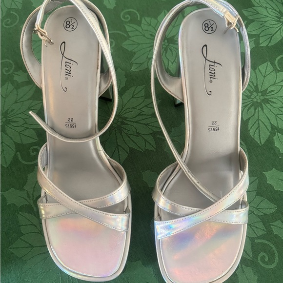 Fioni Heels Size 8.5 EUC - Picture 6 of 7